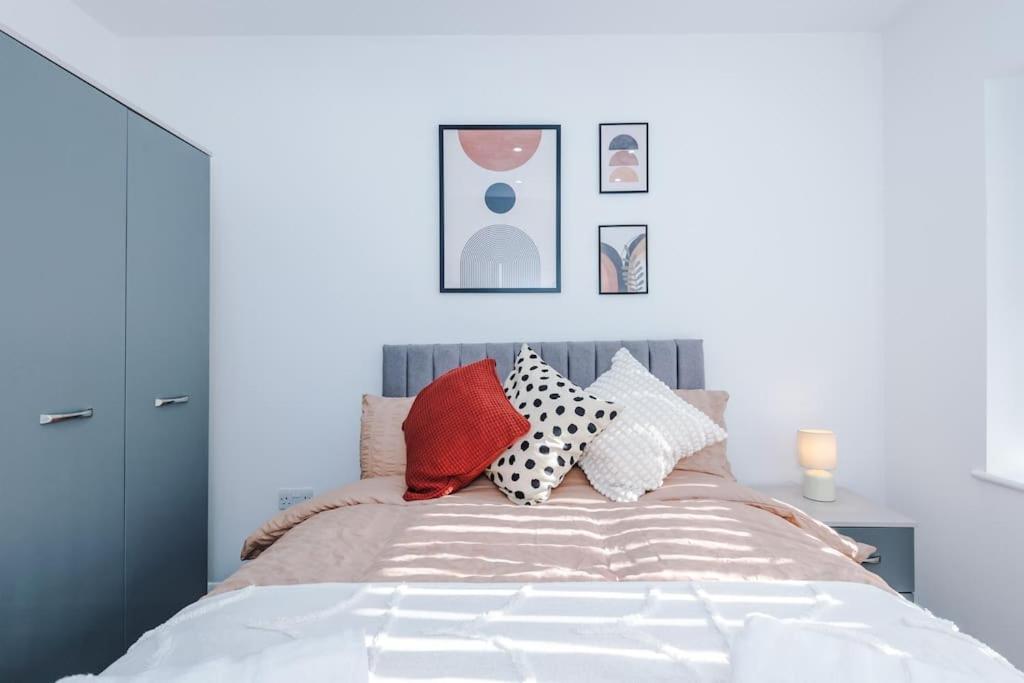 Apartment Heart Of Didsbury, Private Gated Car Park By Hass Haus *