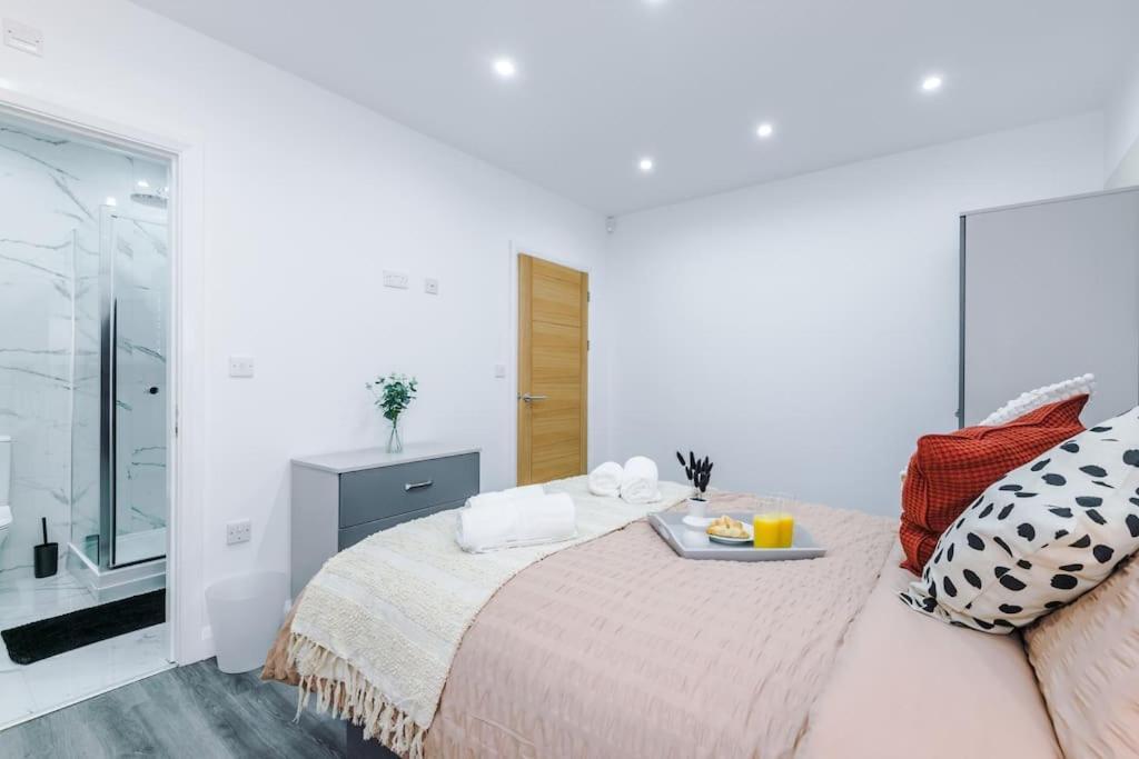 Apartment Heart Of Didsbury, Private Gated Car Park By Hass Haus Manchester