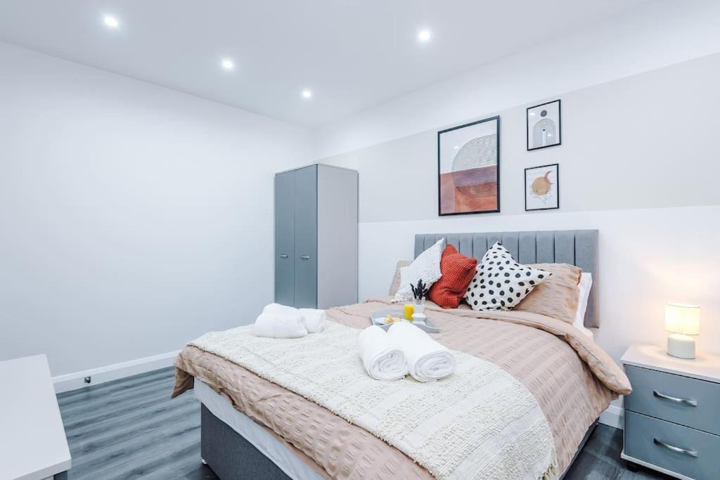 Apartment Heart Of Didsbury, Private Gated Car Park By Hass Haus Manchester